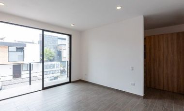 Vívela en persona: tu próxima casa en La Carcaña te está esperando