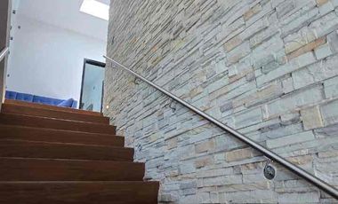 Casa en venta Frac privado Lum Ha sobre el blvd Laguitos 4 recámaras