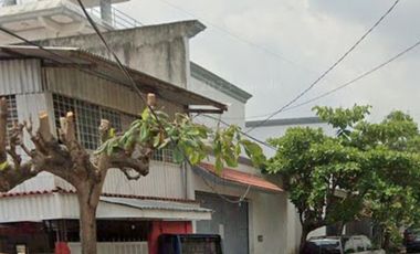 CASA AMPLIA EN VENTA, ENTREGA INMEDIATA