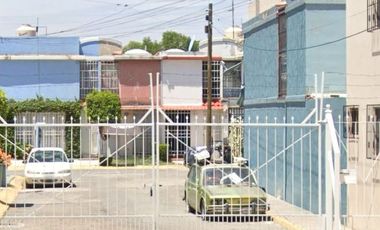 Casa en Remate Bancario en C. AURO NUMERO 100, GALAXIA , CUAUTITLAN IZCALLI. (65% debajo de su valor comercial, solo recursos propios)