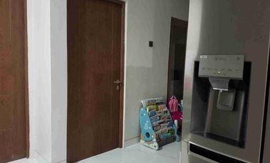 DI JUAL CEPAT RUMAH SECONDARY LUAS,KOKOH DAN STRATEGIS DI JAGAKARSA