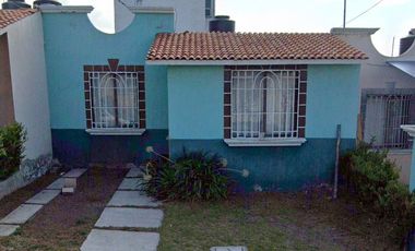 CASA EN VENTA, ENTREGA INMEDIATA