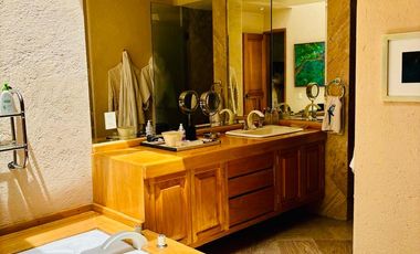 LOMAS DE BEZARES, HERMOSA CASA EN VENTA