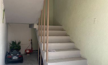 Renta departamento remodelado. Col. Vicente Guerrero. Av Nacional y 11 Sur