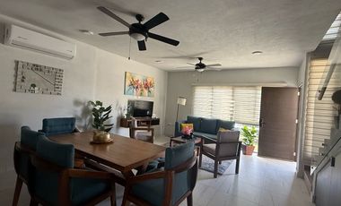 CASA AMUEBLADA EN RENTA EN PORTOVELA RESIDENCIAL