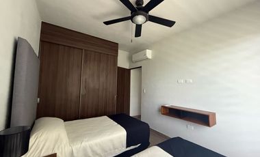 CASA AMUEBLADA EN RENTA EN PORTOVELA RESIDENCIAL