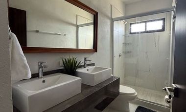 CASA AMUEBLADA EN RENTA EN PORTOVELA RESIDENCIAL