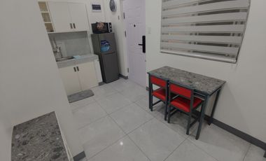 SSSSUU14 New High-Tech Condo Apartment Swimming Pool Prime Location SM Angeles City