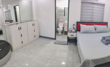 SSSSUU14 New High-Tech Condo Apartment Swimming Pool Prime Location SM Angeles City