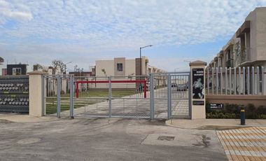 CASA EN VENTA DE 2 NIVELES EN RESIDENCIAL IZTAC CHALCO EDOMEX