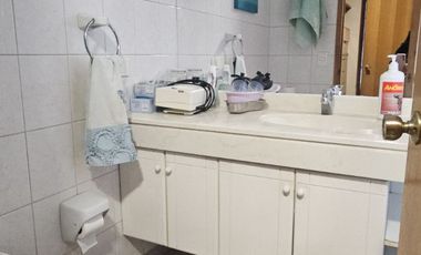 LA CAPITANIA/AV. APOQUINDO/METRO MANQUEHUE