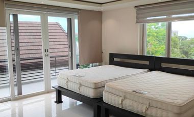 Newly-Renovated 4 bedroom House Phuket Mansion South Forbes City Inchican, Silang Cavite