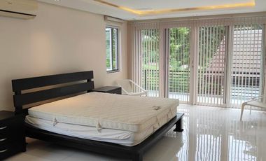 Newly-Renovated 4 bedroom House Phuket Mansion South Forbes City Inchican, Silang Cavite