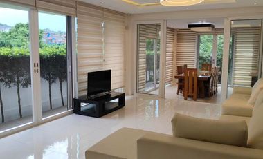 Newly-Renovated 4 bedroom House Phuket Mansion South Forbes City Inchican, Silang Cavite