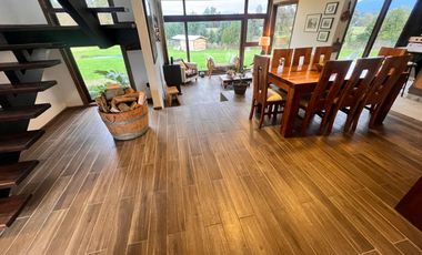 Moderna Casa Vistas Al Volcán Villarrica