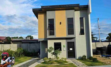 Free Solar Panel 4 Bedrooms 2 Storey Single Detached House with lanai