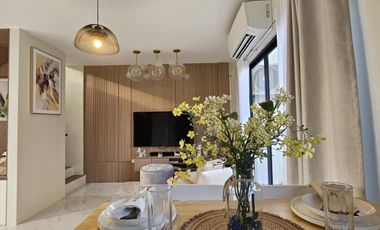 Free Solar Panel 4 Bedrooms 2 Storey Single Detached House with lanai