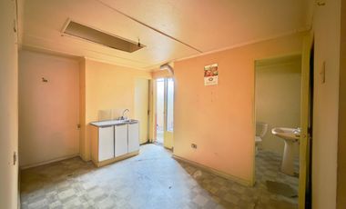 Se vende casa de un piso, 3 piezas 1 baño, Curicó