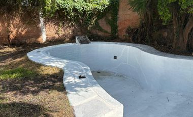 VENTA DE CASA ATRAS PLAZA CRYSTAL, VILLA ENCANTADA