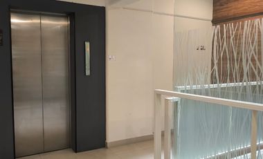 DEPARTAMENTO EN RENTA EN ZAVALETA EN EDIFICIO CON AMENIDADES