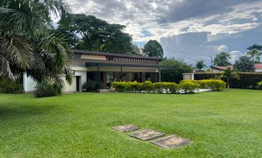 RENTO CASA CAMPESTRE EN EXCLUSIVO CONJUNTO CERRADO SECTOR CLUB CAMPESTRE