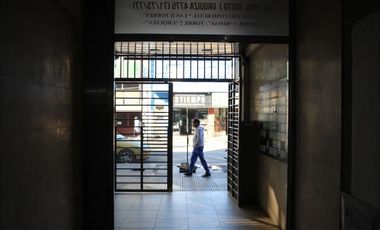 OFICINA EN EL CENTRO DE CASEROS