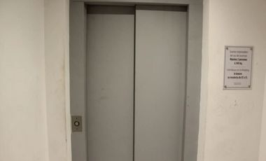 OFICINA EN EL CENTRO DE CASEROS