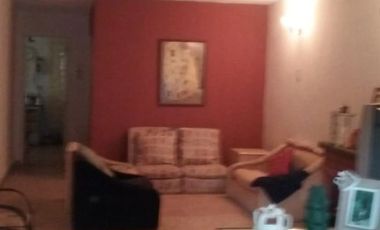 CASA AMPLIA EN BARRIO VILLA CLUB