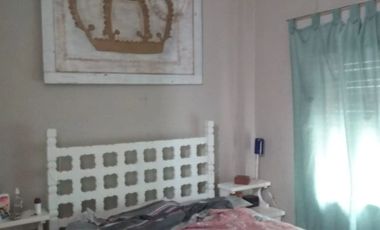 CASA AMPLIA EN BARRIO VILLA CLUB