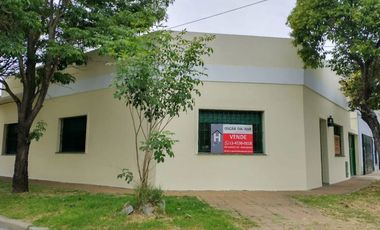 CASA EN ESQUINA CAÑADA DE GOMEZ Y PLUMERILLOS