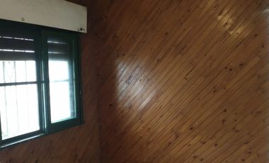 CASA EN ESQUINA CAÑADA DE GOMEZ Y PLUMERILLOS