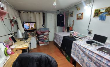 ACOGEDORA PROPIEDAD A PASOS DEL METRO EL PINO