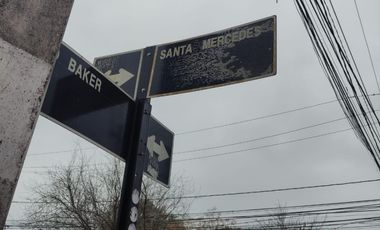 ACOGEDORA PROPIEDAD A PASOS DEL METRO EL PINO