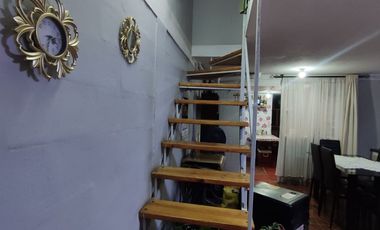 ACOGEDORA PROPIEDAD A PASOS DEL METRO EL PINO