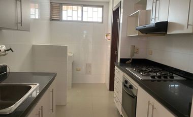 Hermoso y amplio apartamento cerca a CC Viva