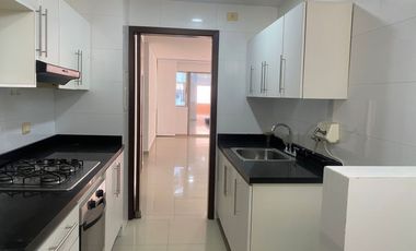 Hermoso y amplio apartamento cerca a CC Viva