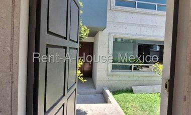 Casa en Venta en Lomas Verdes, Naucalpan de Juárez