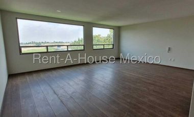 Casa en Venta en Lomas Verdes, Naucalpan de Juárez