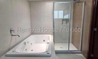 Casa en Venta en Lomas Verdes, Naucalpan de Juárez