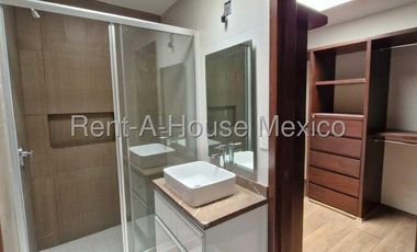Casa en Venta en Lomas Verdes, Naucalpan de Juárez