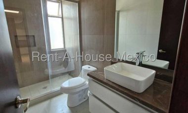 Casa en Venta en Lomas Verdes, Naucalpan de Juárez