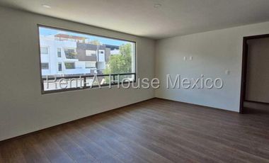 Casa en Venta en Lomas Verdes, Naucalpan de Juárez