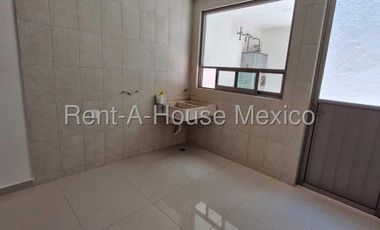 Casa en Venta en Lomas Verdes, Naucalpan de Juárez