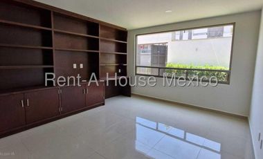 Casa en Venta en Lomas Verdes, Naucalpan de Juárez