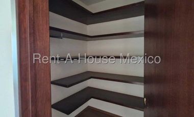 Casa en Venta en Lomas Verdes, Naucalpan de Juárez