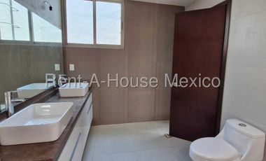 Casa en Venta en Lomas Verdes, Naucalpan de Juárez