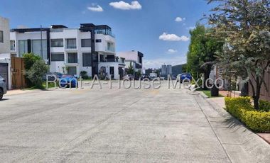 Casa en Venta en Lomas Verdes, Naucalpan de Juárez