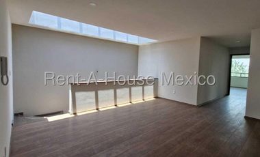 Casa en Venta en Lomas Verdes, Naucalpan de Juárez