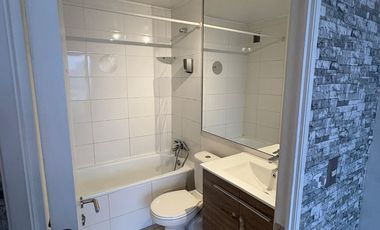 Departamento 2D2B Estacionamiento cercano Metro Rodrigo de Araya