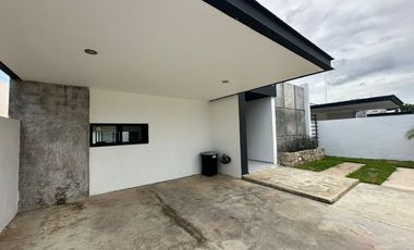 Casa amueblada, de 1 planta ¡CON PANELES SOLARES! en privada Kanan.